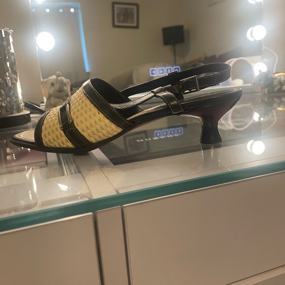 Trotters Sandals with 1” Heel. Worn Once. Great Shape - Picture 10 of 11